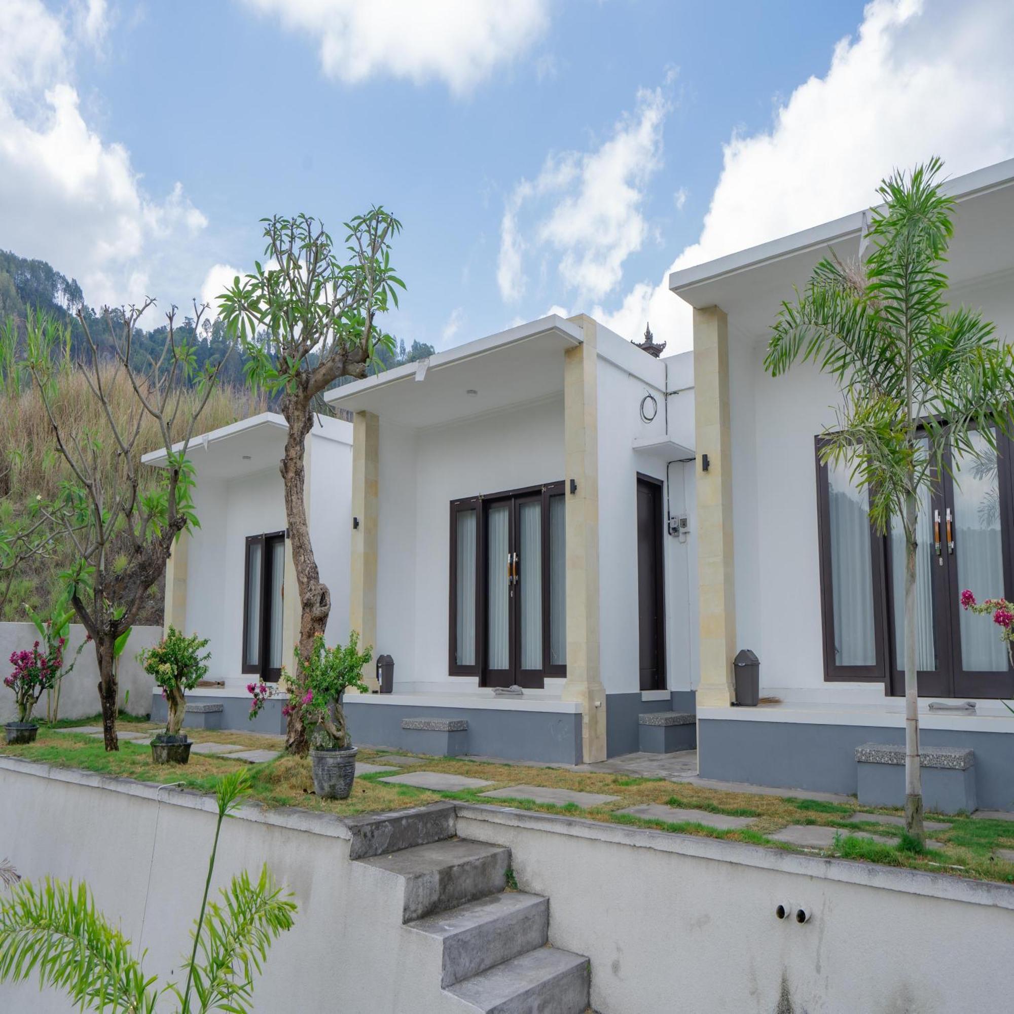 Batur Kencana Villa Mitra Reddoorz Baturaja  Exterior photo